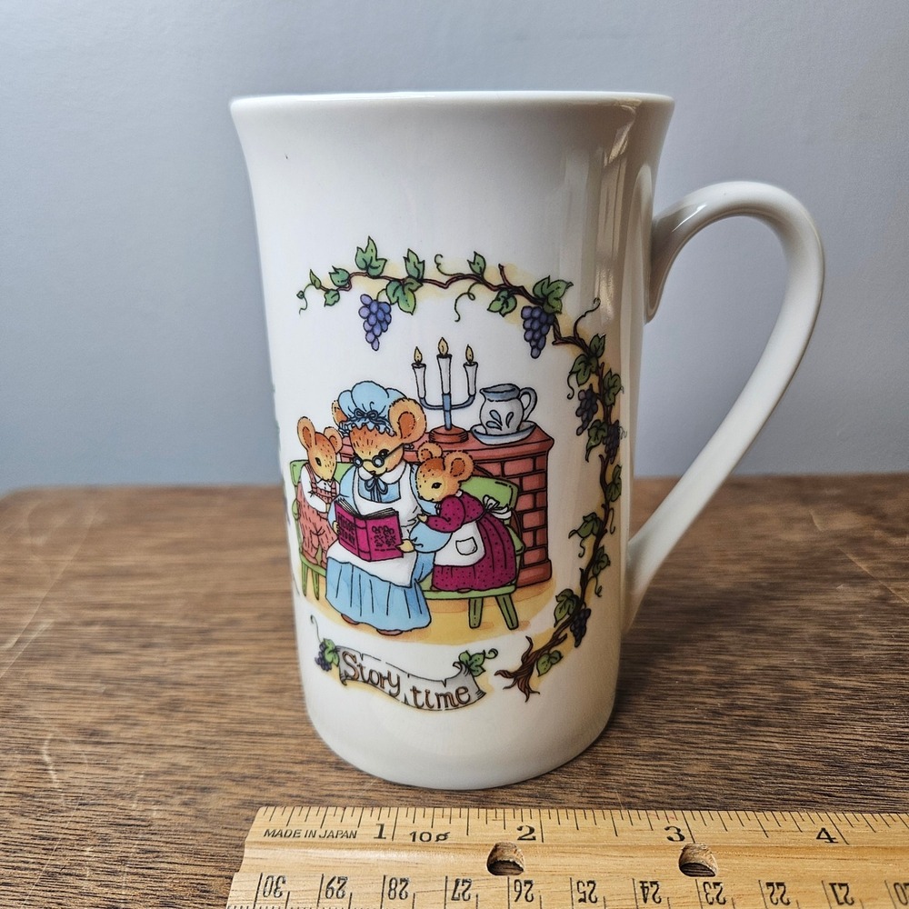Studio Nova Story Time Mice Tall Coffee Mug MZ600 Vtg Ceramic White‎ 5.5 inch
